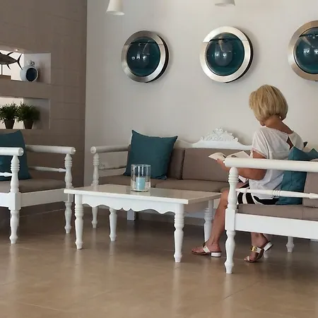 Amaryllis 3* Hriszí Aktí