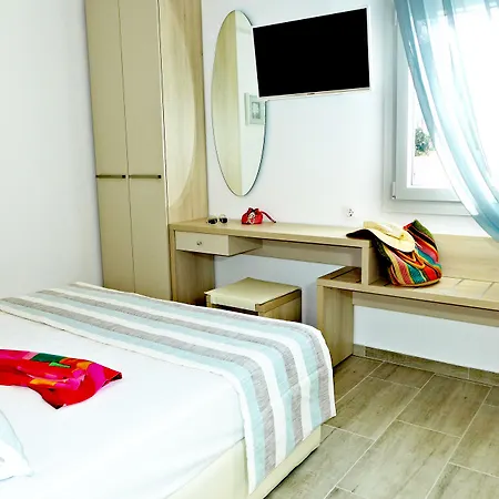 Amaryllis Beach Otel Chrisi Akti (Paros)