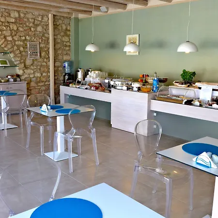 Отель Amaryllis