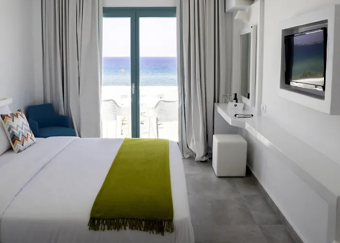 Amaryllis Beach 3* Chrisi Akti (Paros)