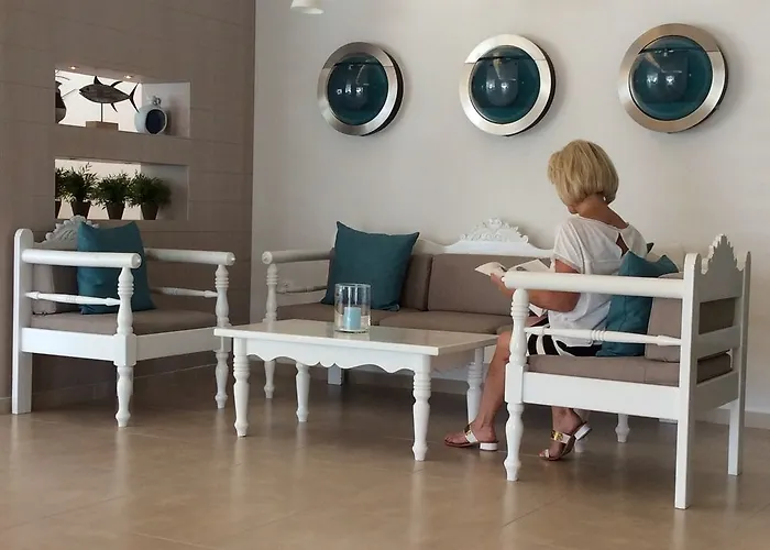 Amaryllis 3* Chrisi Akti (Paros)